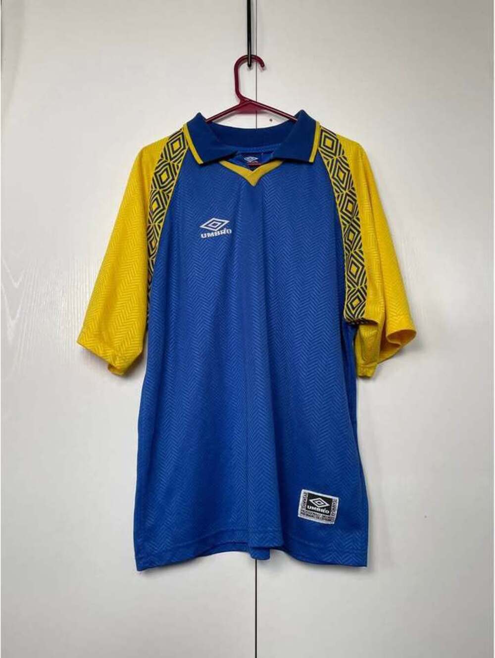 Vintage 90s Umbro Jersey L-XL